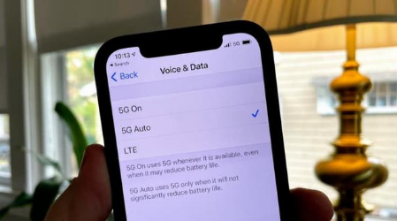 泽库苹果手机维修分享iPhone 12如何打开或关闭5G网络 